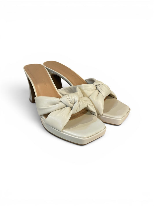 Gwen Platform Heel
