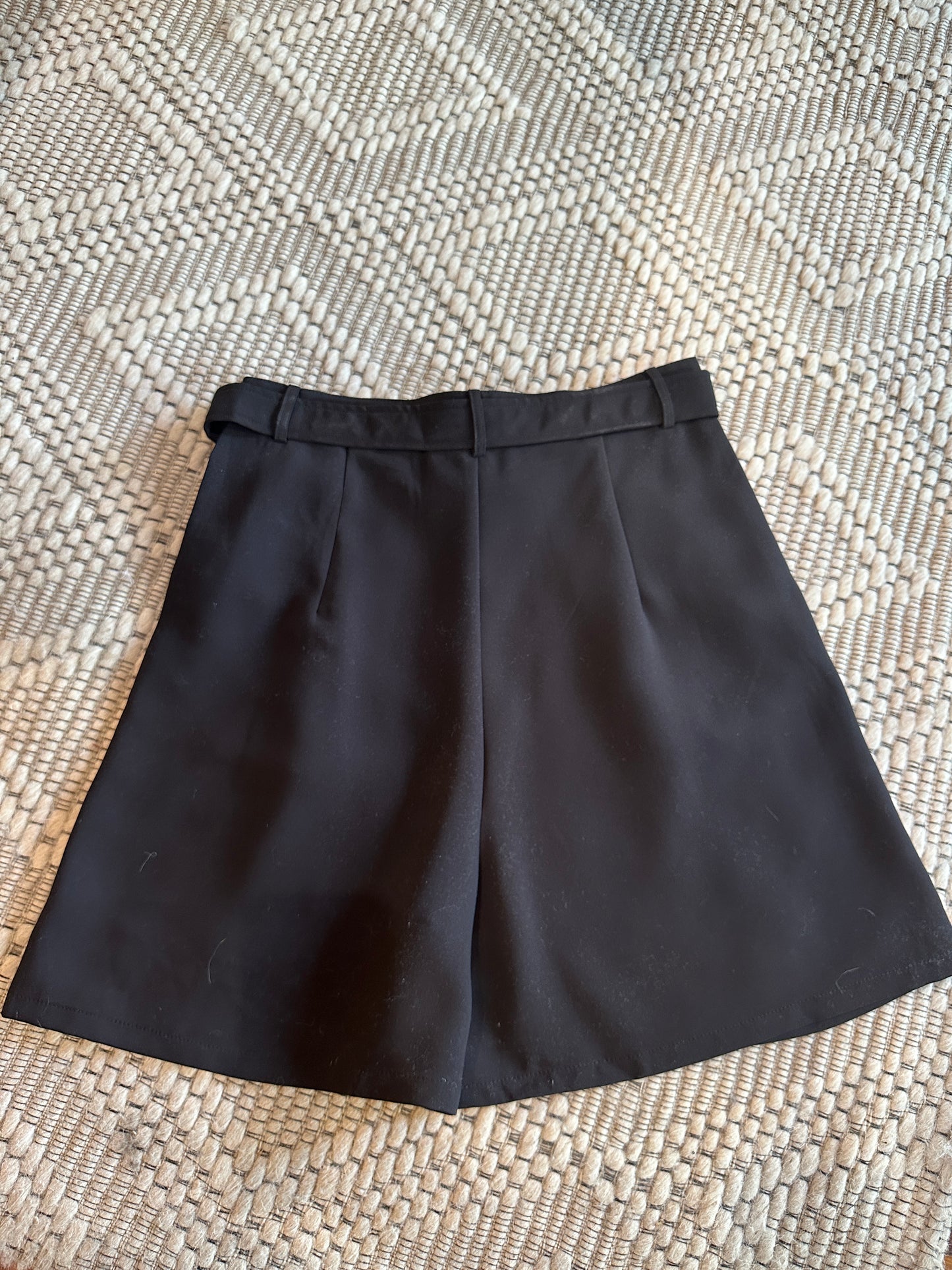 Pleated High Waist Short - Black