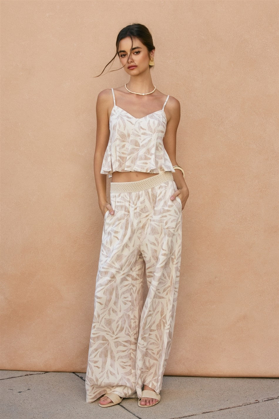 Lenora Tropical Set